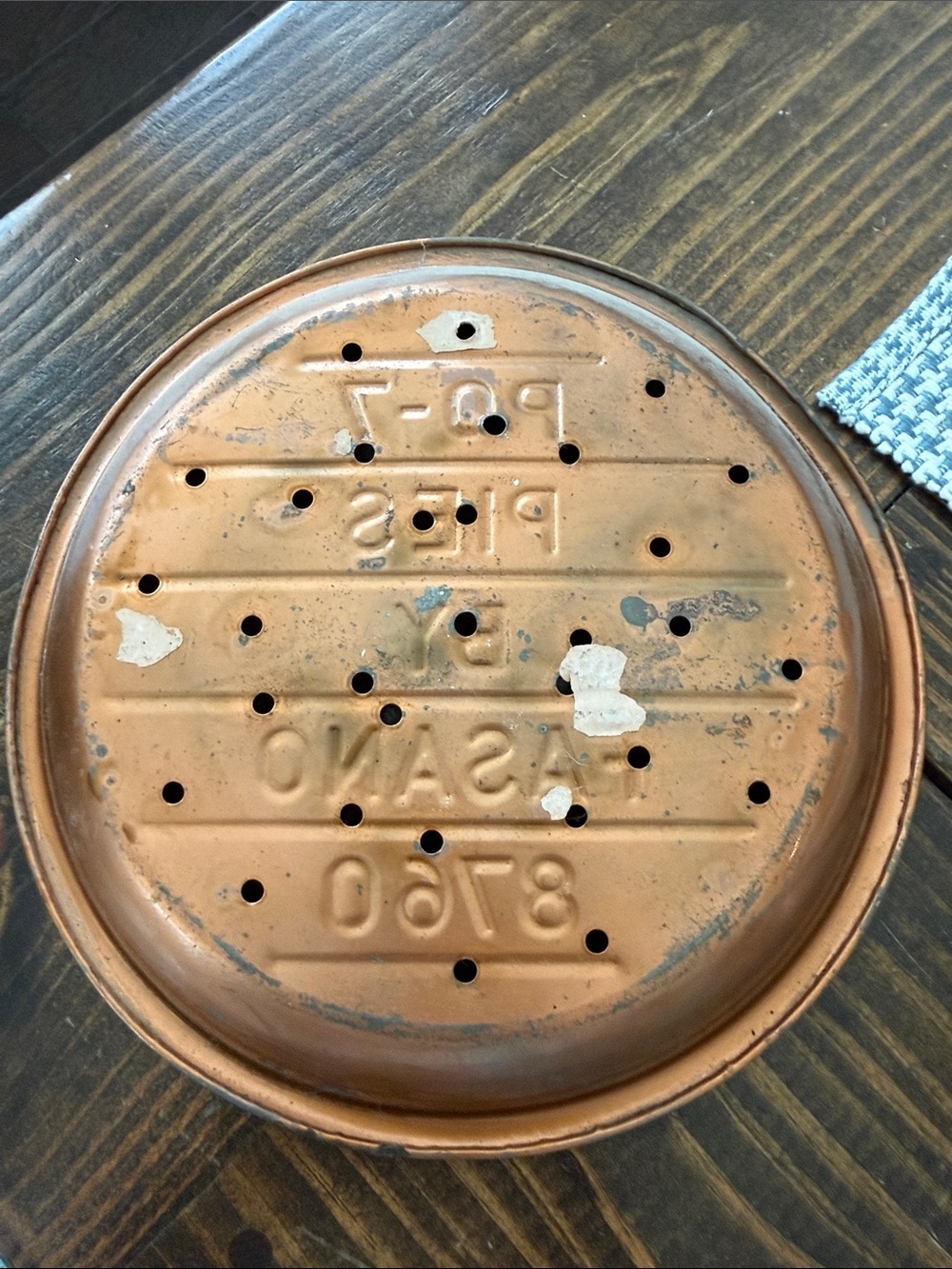 Metal Pie Pan - Painted Copper - Picture 2 of 4